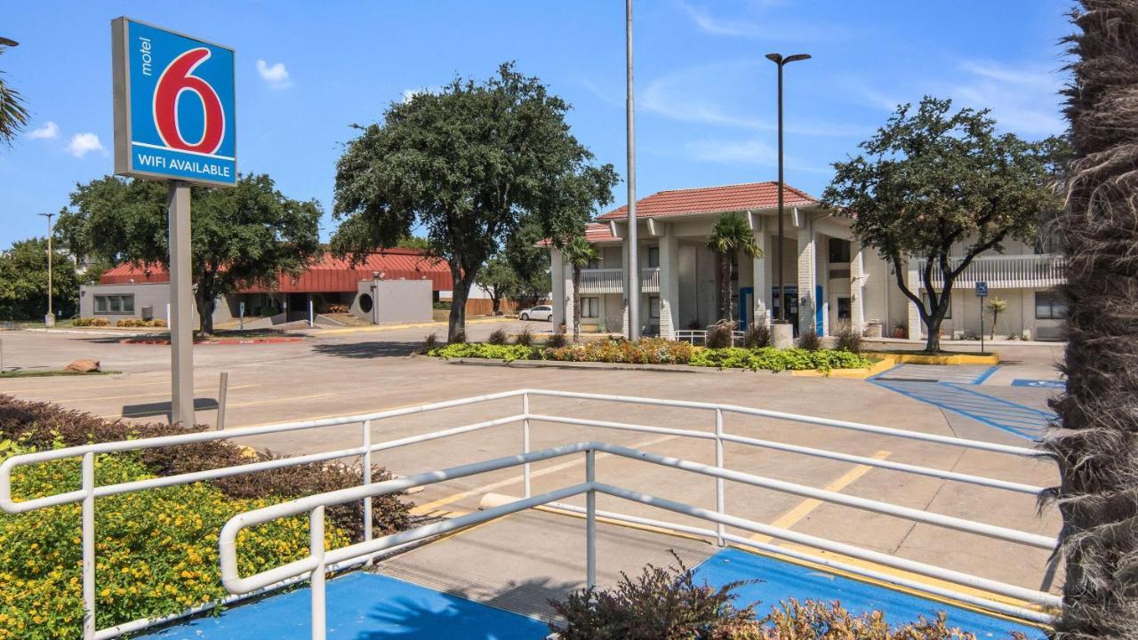 Motel 6-Addison, Tx - Dallas Ngoại thất bức ảnh