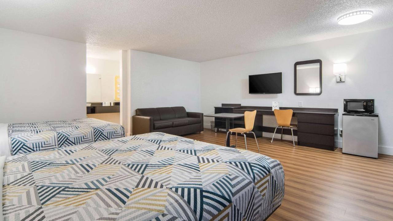 Motel 6-Addison, Tx - Dallas Ngoại thất bức ảnh