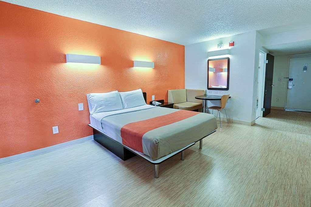 Motel 6-Addison, Tx - Dallas Phòng bức ảnh